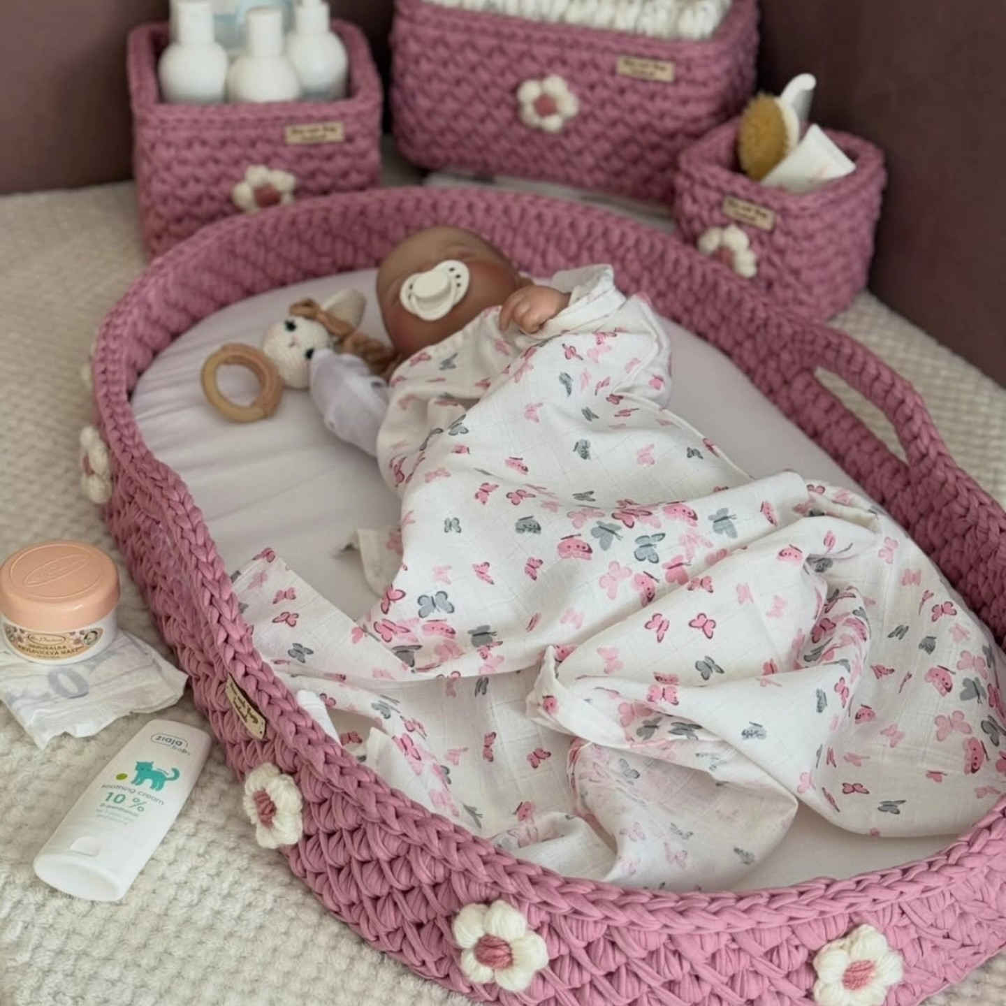 كريكوت أطفال وسلات مختلف الاحجام لمستلزمات الاطفال
موديلات جديده ممكن تنفيذ اي موديل يعجبكم
الجميع


**إذا كنت صاحب هذا الإعلان وتريد حذفه لأي سبب، رجاءا أرسل رسالة إلى الدعم الفني**