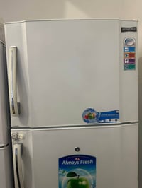 ثلاجة • بغداد