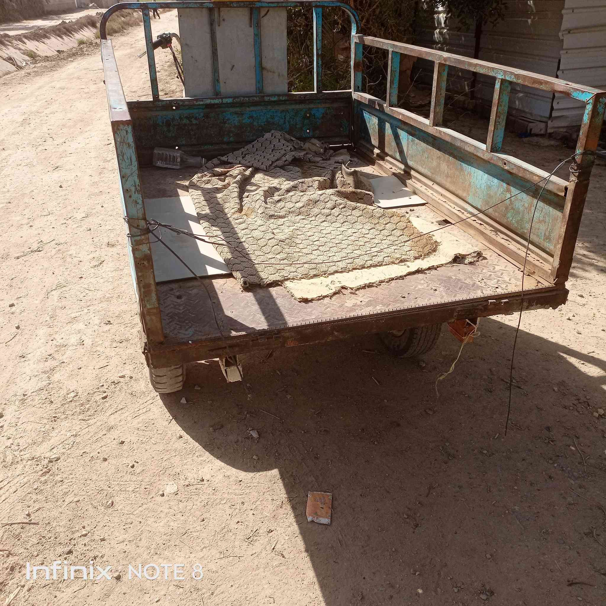 ستوته شغاله ونضيفه لبيع بدون وراق لسعر 450مكان كوفه عباسيه ***********
