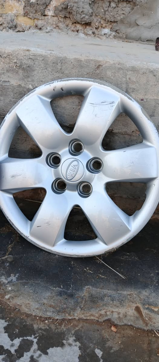السلام عليكم كبات ابتيما2008جددعلى وضع الشركة السعر 25 بيهن مجال***********
