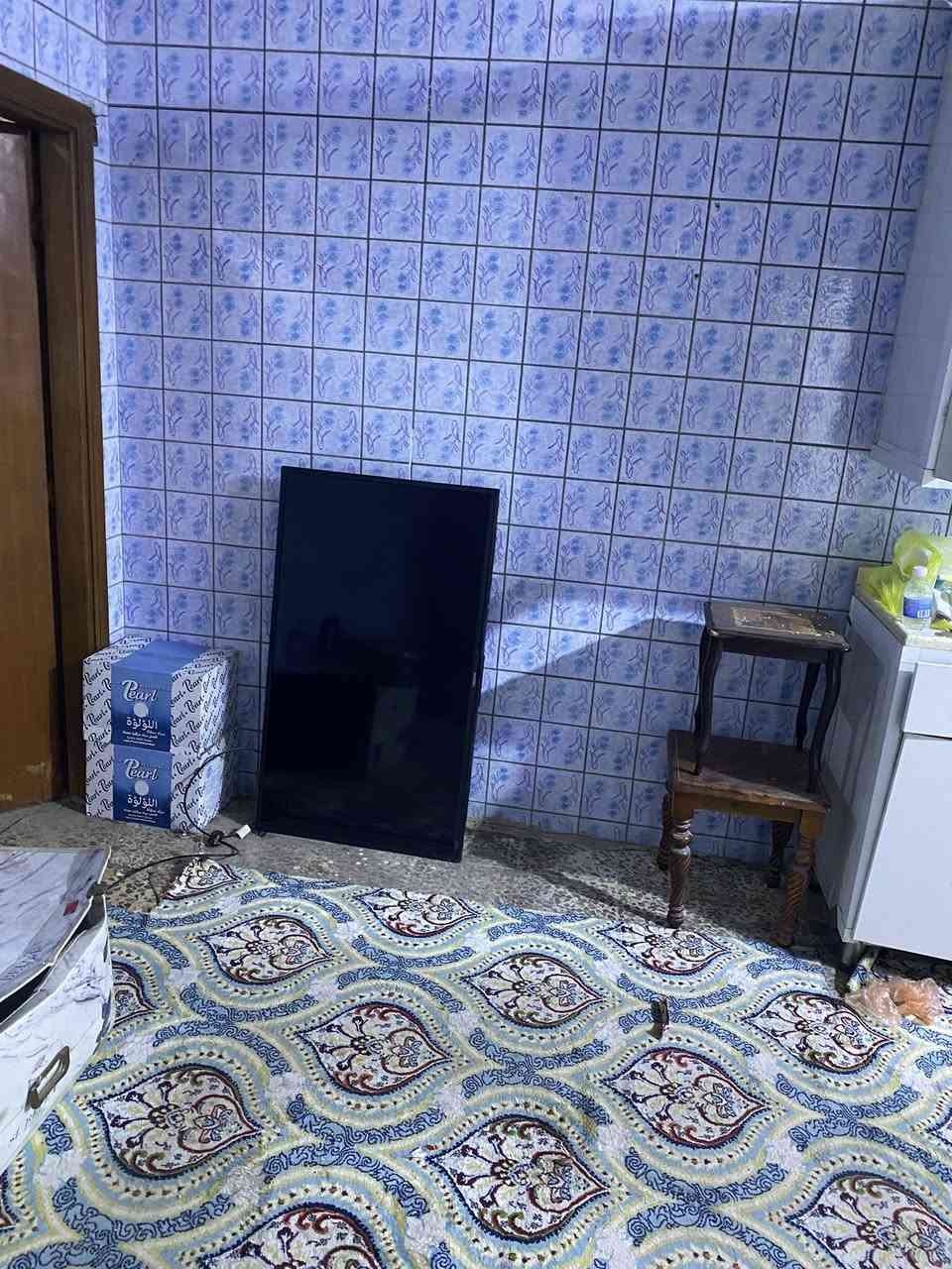 غراض لبيع مكان حله قرب مجسر ثوره ***********
