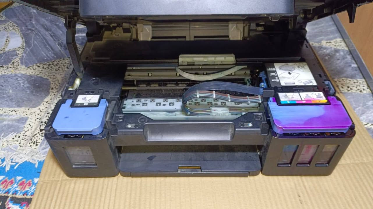 السلام عليكم.
جهازين استنساخ  وطباعه عطلانات ننقصهن كارتج والثاني خراطيش
واحد HP Photosmart 6510
4 الألوان اسود ابيض اصفر ازرق احمر تربط ع موبايل
الثاني Canon G2411 كذالك ملون
مع سيت اللوان
للبيع مكاني بغداد الشعب ***********
السعر قيم بما يرضي الله  تفيد اهل المحلات يصلحن وينباعن او قطع غيار
