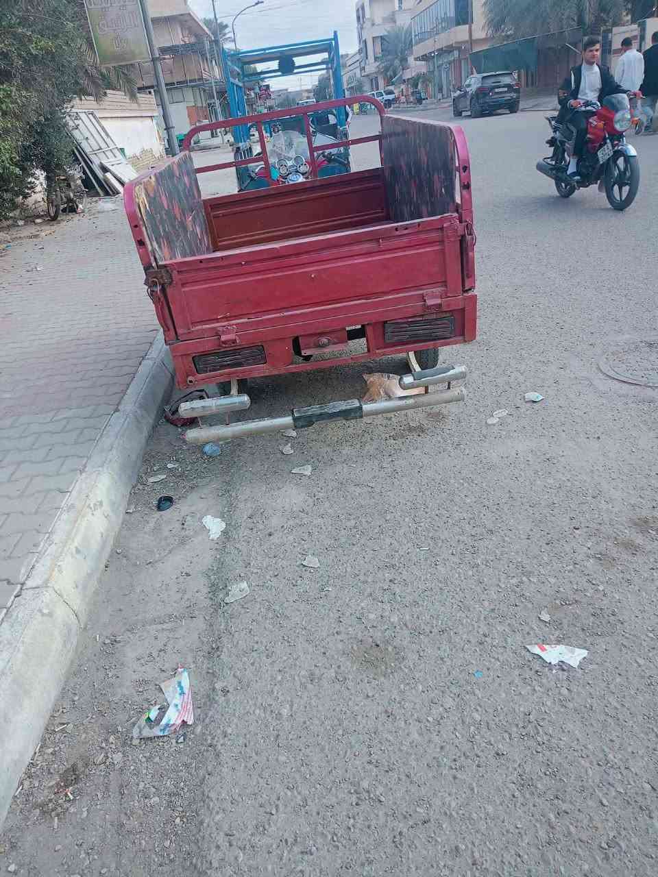 السلام عليكم ستوته للبيع موديل 18مكفوله محرك 23 اوراق أصولي العنوان كوت السفحه للتواصل ***********
