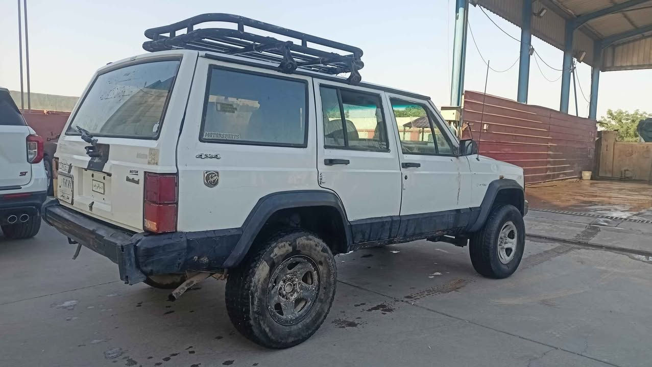 جێب شقارتە مۆدێل1995 بۆفڕشتن مەکینە و گێڕی بەتەی 3000بوتڵ بەشەرتی حاسیبە و ئەوەلیات سەنەوی ناونیشان کەلار ڕزگاری سعری22گەڵاو معامەلە بۆزانیاری زیاتر پەیوەندی بکەن *********** Singapore
