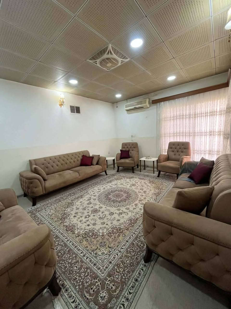 تاخم قەنەفەیەکی تورکی زۆر جوان و ڕاقی لۆک لۆکە زۆرکەم بەکارهاتووە بۆفرۆشتن شوێن هەولێ
هەولێر


**إذا كنت صاحب هذا الإعلان وتريد حذفه لأي سبب، رجاءا أرسل رسالة إلى الدعم الفني**