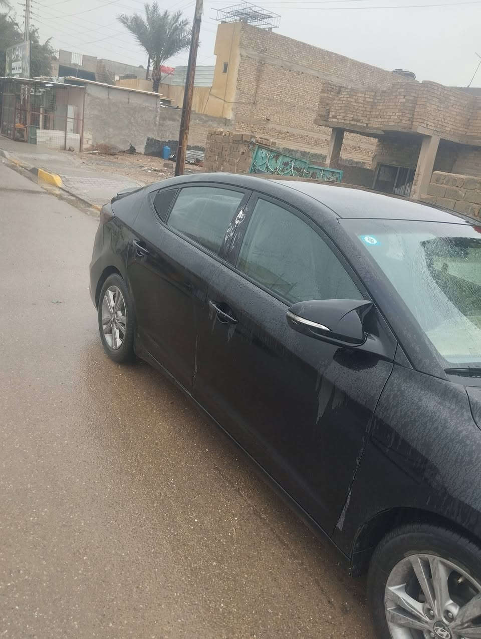 سلام عليكم سياره النترا للبيع موديل ١٨ وارد امريكي حادث جاملغ خلفي عكس السايق
مكان بغداد 
التواصل ع الرقم التالي  
***********
