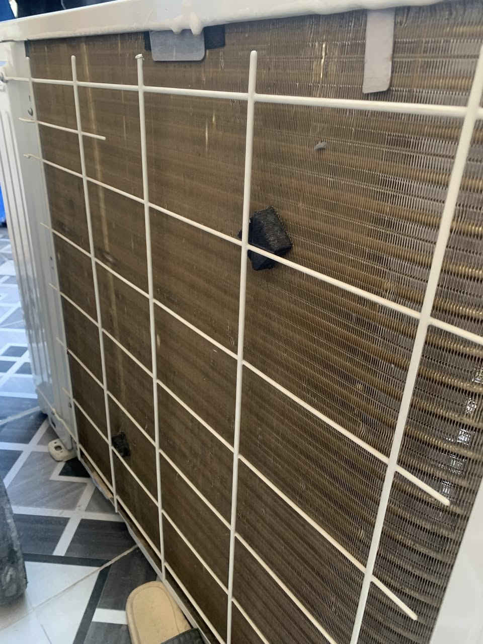 السلام عليكم سبلت للبيع نوع كري طنين تدفه تبريد انتاج 2023 غاز ماته مقفول بواري وريمونت وتعلاكه وايرات كله ملحقاته كامله وياه جهاز حيل جديد شغال وعلى الفحص سعره525 وبي مجال شي قليل بغداد الكريعات ***********
