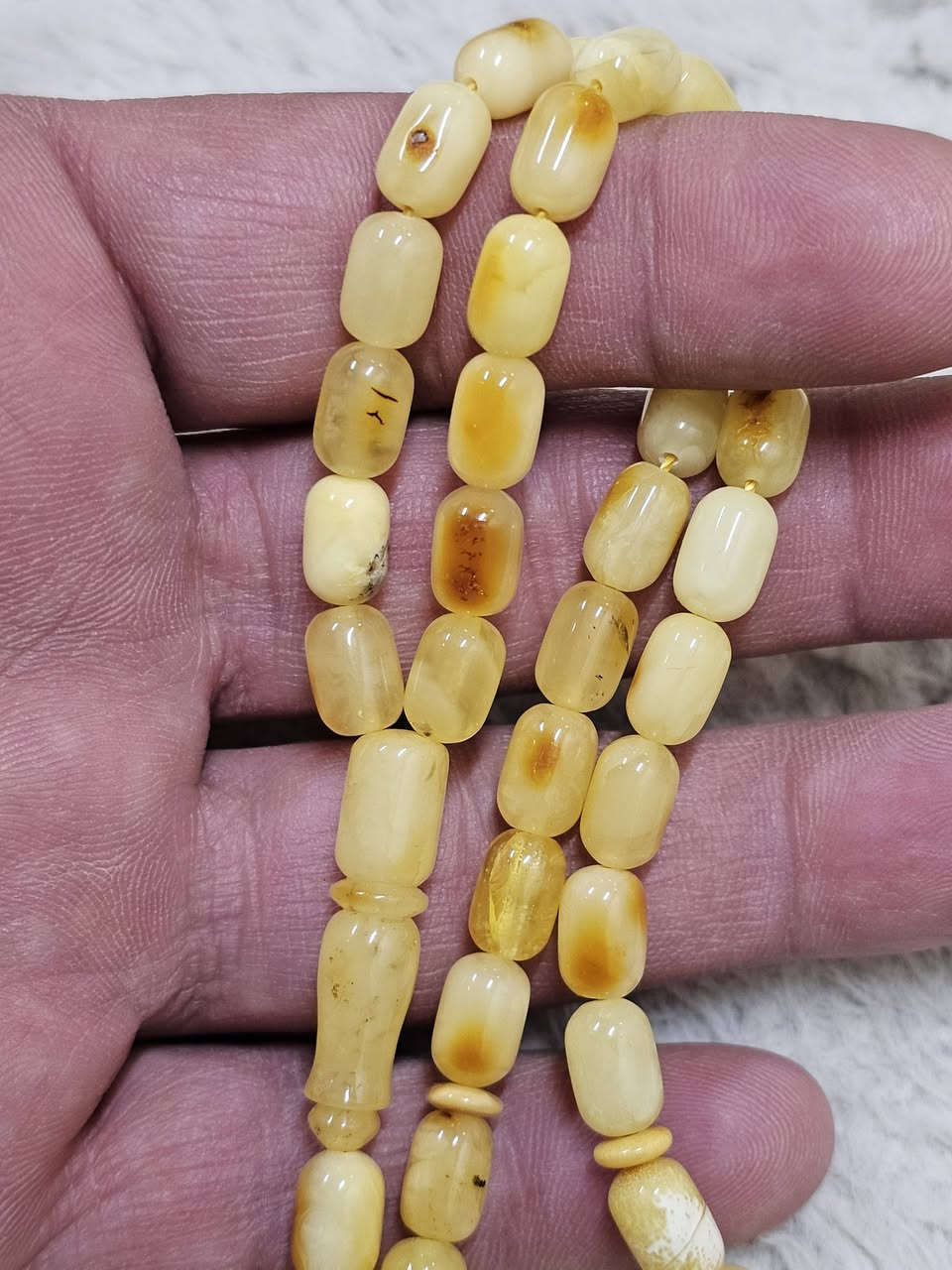 لعشاق النواعم ومسابح الجيب
مسبحه من الكهرب البلطيقي الحر الطبيعي قليل الشوائب 
شرط وضمان مدى الحياة بأصالة الخامة لاكبس ولاضغط ولا مسال ولامعالج ولاكهرب صيني 
وزن ١٢ غرام ٤٨ حبه قياس الحبه ٦×٩.٥ ملم


**إذا كنت صاحب هذا الإعلان وتريد حذفه لأي سبب، رجاءا أرسل رسالة إلى الدعم الفني**