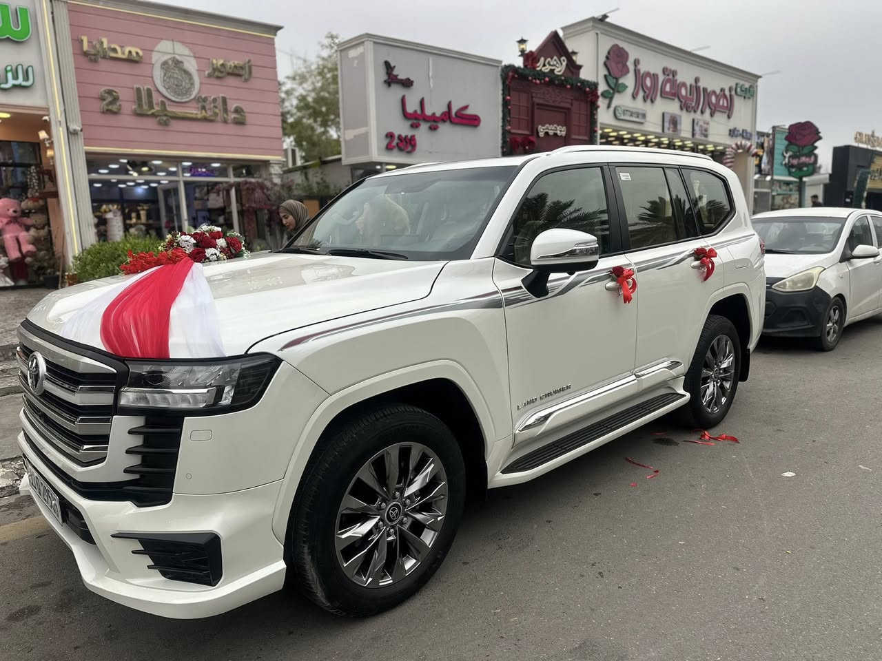 السلام عليكم يابه هاي العروسة للبيع بريميه ماشيه 30 لمتد 5 كامرات سيارة كفاله جديدة وبالعافية للي تصير من نصيبه الله شاهد سيارة عله ايدي من هيه زيرو رايدها ب 70 واللشراي مجال بسيط جدا عنواني بغداد التواصل ***********
