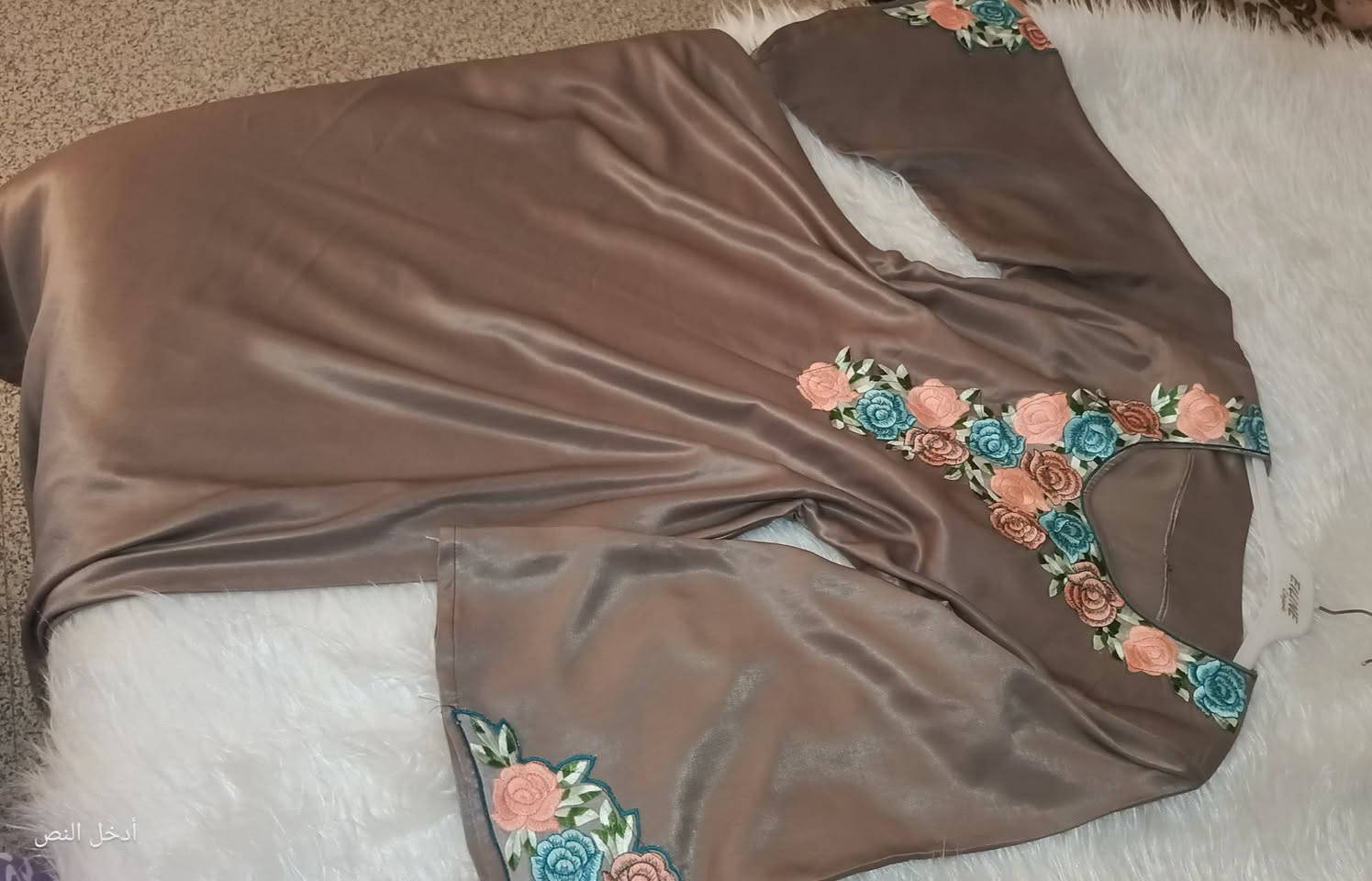 "الراحة والأناقة اجتمعن بكُلَبِيّة مفصلة خصيصاً إلك." ✂️
بس شوفو جمال الخامه كشمير الستن 
متوفر توصيل داخل الكوت والمحافظات 🚖


**إذا كنت صاحب هذا الإعلان وتريد حذفه لأي سبب، رجاءا أرسل رسالة إلى الدعم الفني**