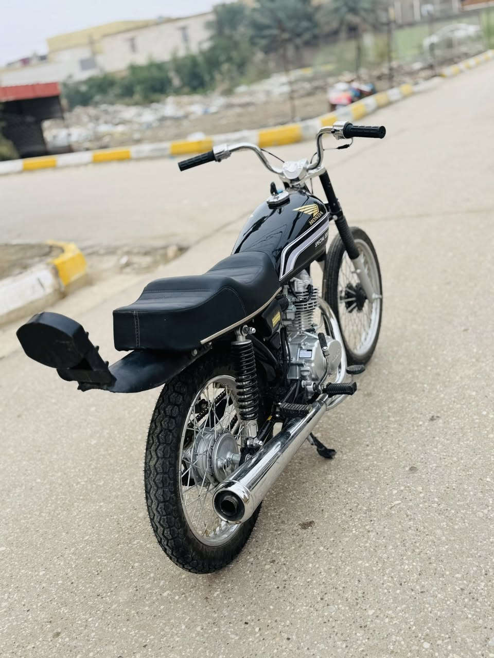 لبيع أوراق اول تبديله دهن شاصي ارشه 17 أورق كامله تعميره 25 سعرها 950 ابيع بدون سبايدر ..🖤 *********** ناصريه مركز
