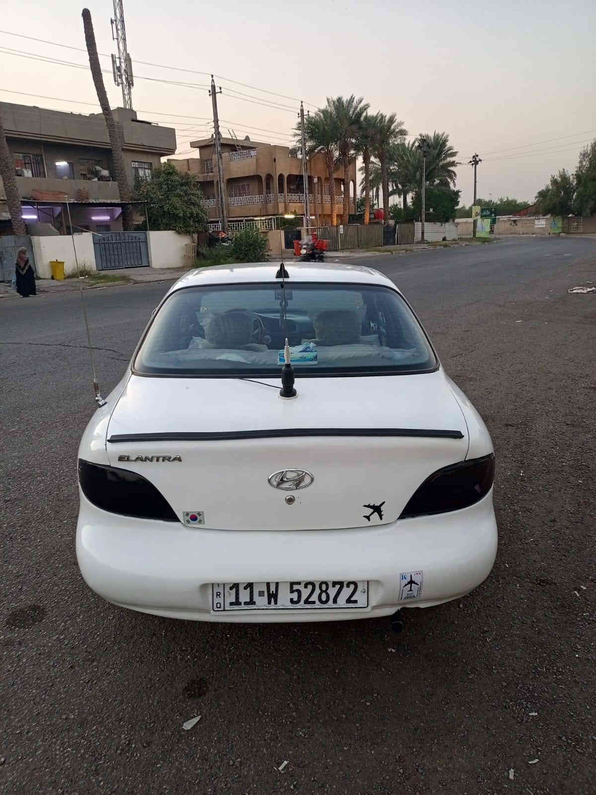 يا الله سلام عليكم للبيع هونداي  النترا موديل 1996  وارد خليجي بسمي رقم انكليزي سنويه بسمي إلى 2029 شرط التحويل ثاني يوم وعقد مروري مباشر مابيع قسط ولا بعدين
كير أوتو حته اوفرات شغاله 
حجم المكينه 2000
كير مكينه جدد مال حاويه مال النترا مقدس بلادي 2010
تبريد ثلج شرط انجماد ماشاء الله
 شرط فان التبريد يضرب بجامه الخلفيه
صدر امامي خلفي جديد 
تخم تاير جديد 
سياره صبغ عام بدون حادث 
كهربائيات جاهزه 
مسجل سماعات سستم
اربع جام كهرباء 
مبدل دهن جديد 
هواي بيهه شغلات جديده مذاكرهن 
دواخل السياره جديده شرط السياره تراي وين ميعجبك 
بالعافيه على الي ياخذهه سياره جاهزه 
مكاني بغداد الكرخ حي العامل
 السعر 49  مجال بسيط
***********
