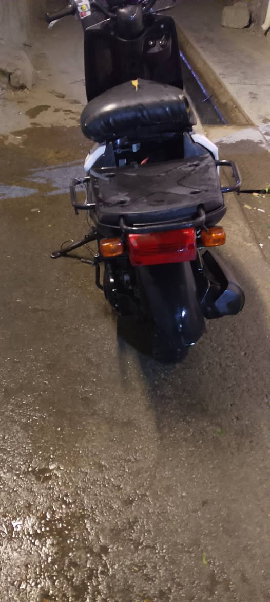 السلام عليكم .
بيكم نوزل فحل للبيع مانقصه برغي شوفت عينك فقط دبلات اماميه وقبق اشاره مكينه مكفولع كفرات جدد بلاديه الستانه الخلفيه مكسوره نص بيه ونص بره كفر راديتر موجود بس ماشاده كهربائيات شغاله
السعر 400 وبيه مجال
المكان مسيب
الاستفسار ***********
