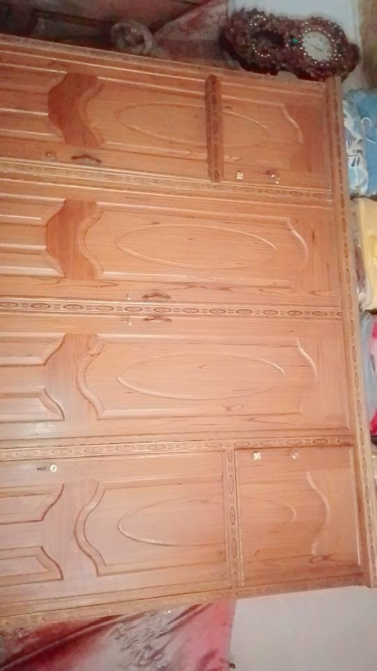 السلام عليكم اني ام زينب من النجف عندي كنتور وبوفيه للبيع وبسعر مناسب وهذا رقم الهاتف *********** وبي واتساب للستفسار خاص
