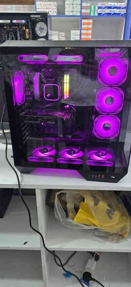 تجميعه كامله للبيع
M.b B650 asuss

Gpu i5 1400 F

Rtx 3060

Ram 16×2 3200
M.2 500G
Ssd 1 T

Colr deepcool 240 

P.s 750 w

Ubs 1500 

3شاشات msi  60Hz

Cas darck flash

*********** للستفسار واتساب حصرا
