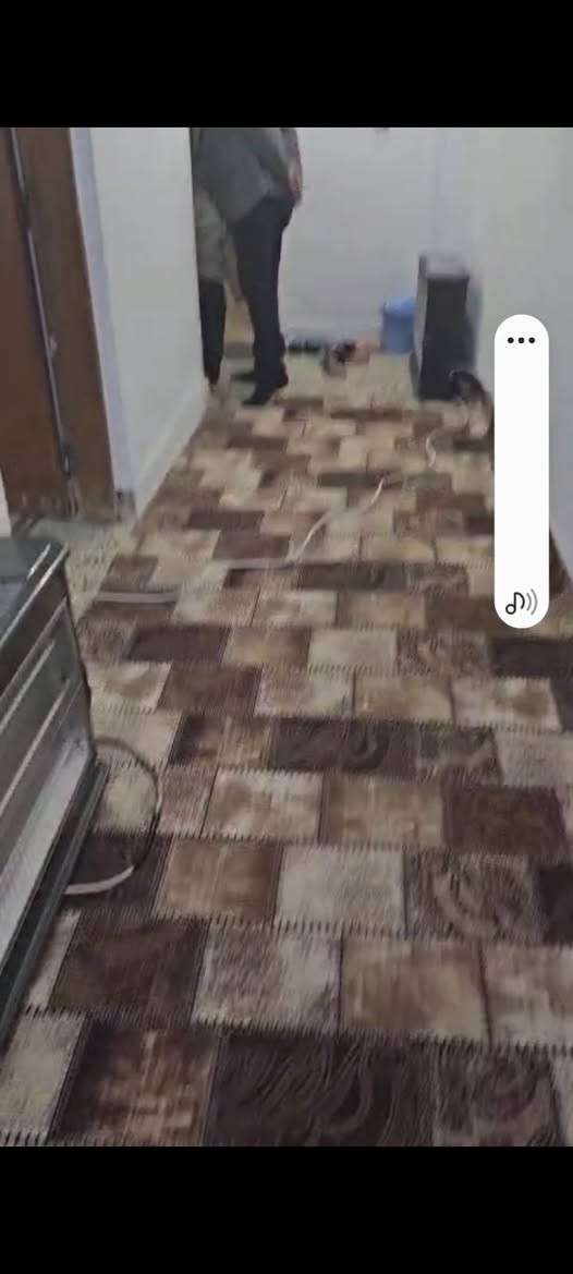 للبيع بيت 🏡 طابو صرف فى #شهداءالبياع مربع جامع 🕌 الكبيسي #مساحته٢٠٠م واجهه ٨ يحتوي على #ثلاث_غرف_نوم 😴 وصاله ومطبخ وخدمات وكراج للإستفسار اتصال 🤙 على الرقم 
***********
#الجميع
