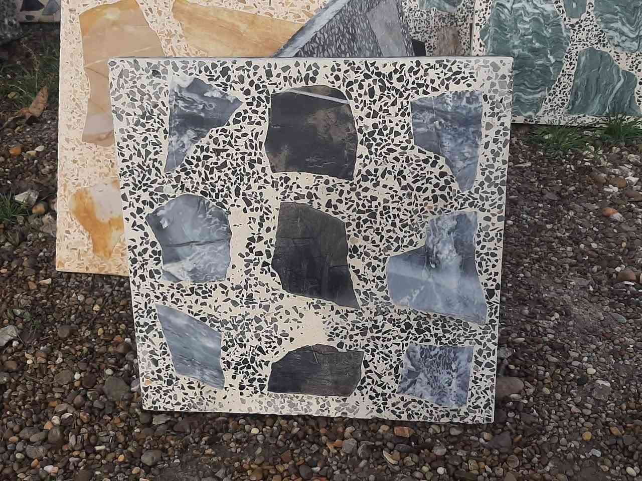 الله هم صلي على محمد وآل محمد 🌹 
معمل كاشي بلد حي الصناعي 
***********
