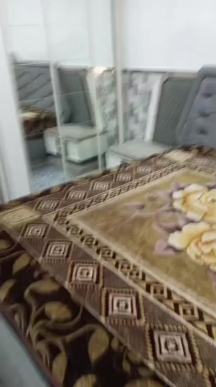 سلام عليكم غرفه للبيع نضيفه حيل مابيه اي شي سعر مليون


**إذا كنت صاحب هذا الإعلان وتريد حذفه لأي سبب، رجاءا أرسل رسالة إلى الدعم الفني**