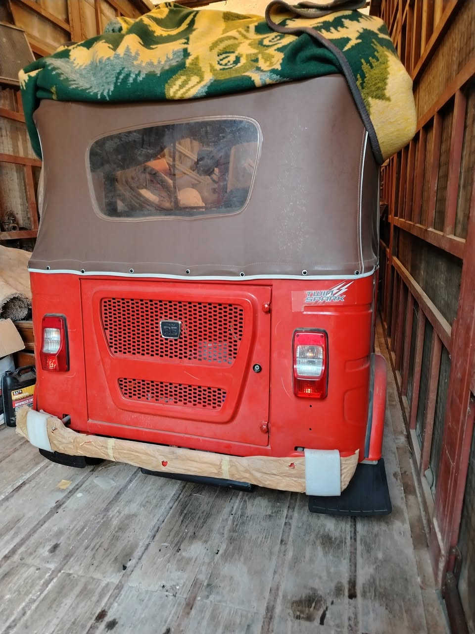 سلام عليكم تكتك، 23 زيرو قفص مامشتغله شرط مرقمه بسمي مكان كربلاء 
***********
