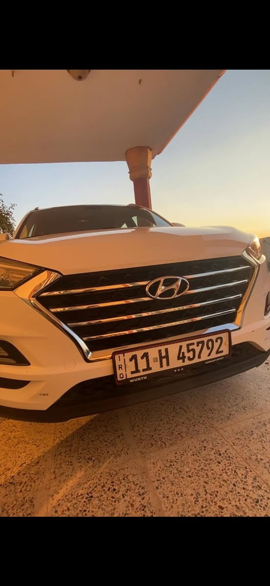 السلام عليكم 

توسان خليجي موديل 2019 فول مواصفات عدا بانوراما قطعتين تبريد +تبريد جكمجه 
ثلاث انضمه قياده مري شفط حساس امامي خلفي كشنات سايق ولراكب حساس 
شحن لاسلكي مقعدين لكيبل شاحن جداحه حراريه سيارة خير من الله فول لفول مكفوله كفاله عامّه باسمي رقم بغداد سنويه جديده 
 للستفسار اكثر اتصال ع رقم 
***********
يوجد واتس ع رقم 
***********
