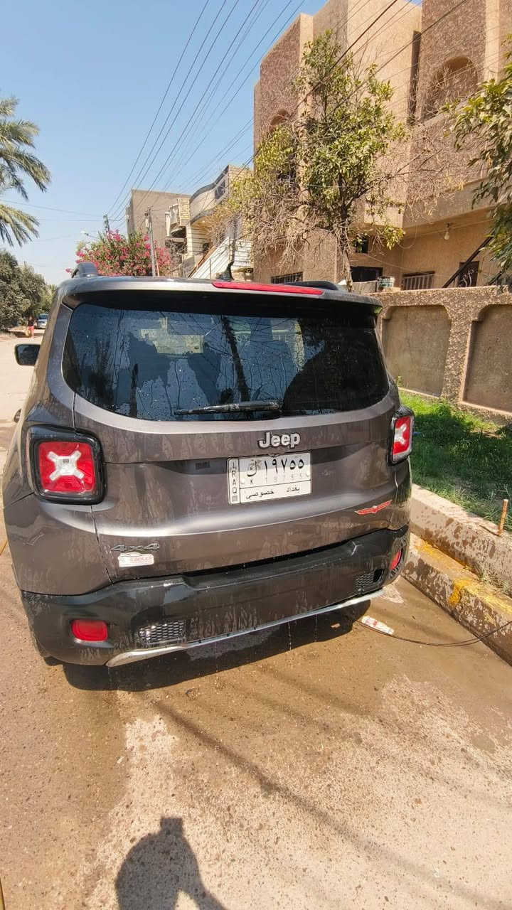 جيب رينكد ٢٠١٦ ترايل هوك فول مواصفات 4×4 بغداد السعر 9500$
***********
