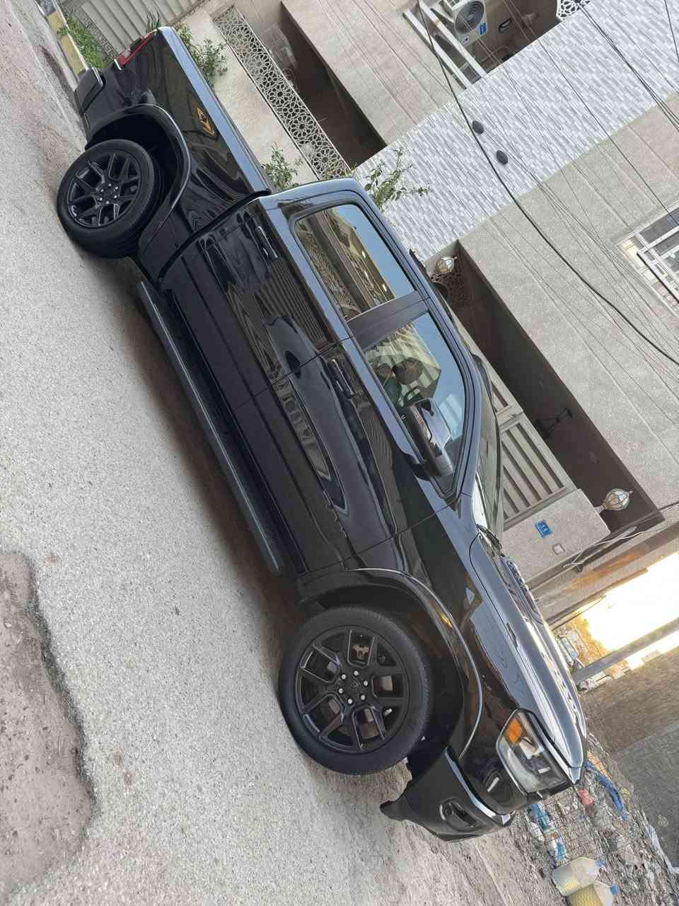 للبيع دوج رام RAM laramie لارمي  موديل ٢٢ بلاك ايدشن بلادي رقم اربيل هزة جديدة حادث كلش بسيط اخت الكلين بدون صبغ فول مواصفات :
محرك ٥٧٠٠
بانوراما
رادار امامي + تحديد مسار
شاشة جبيرة تسلا + كامرا دوارة
كشنات كنتارة وجلد + ثنينهن كهرباء
تبريد تدفئة كشنات امامي + خلفي تدفئة
كشنات خزن ميموري
سستم صوت harmen kardon
مري شفط + اشاير + هيتر
حساس امامي + خلفي
قيادة ذاتية + بريك تلقائي
نظام  Auto stop
تدفئة ستيرن + شفتات
سايد بريك بصمة
دبل كروز
مري قلاب 
منفذ كهرباء + شحن (typc,usb,hdmi)
مازدات زنون + led أمامي وخلفي
وباقي المواصفات المعروفة والسيارة جديدة وكاملة مكملة اي نقص مابيهة وماشية ٤٨ الف وحادثهة طعجة بقبغ الجنطة ومبدلة نفس اللون (بدون صبغ بدون ايرباك)وصور الحادث موجودة عندي عالخاص والسعر 34,500$ للاستفسار ***********
