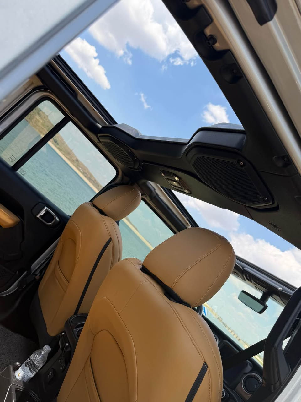 Jeep wrangler 2023 V6
1 parcha sbuxa 
33m roshtya أربيل, العراق


**إذا كنت صاحب هذا الإعلان وتريد حذفه لأي سبب، رجاءا أرسل رسالة إلى الدعم الفني**