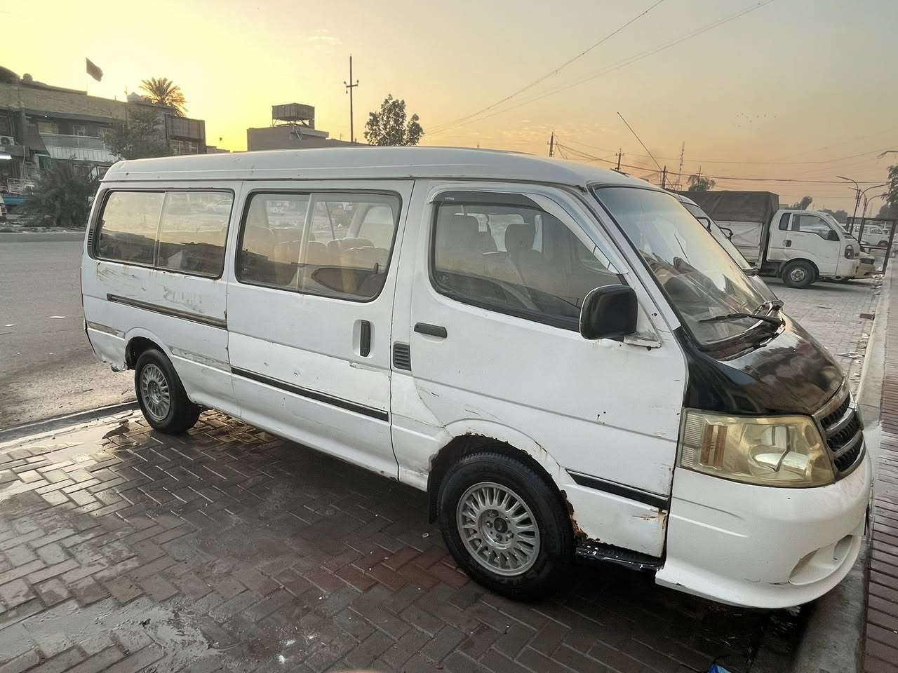 سلام عليكم فتون موديل ٢٠٠٩ فراشه رقم احمر ديالى مكينه جديد كير نظيف راعيها موجود السعر ٢٢ لاتصال ***********
