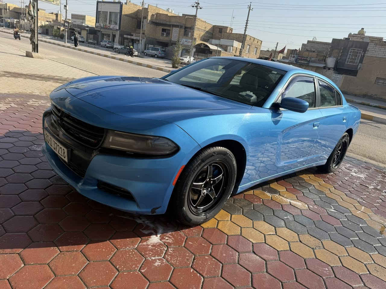 السلام عليكم جارجر لون بحري مميز  2016 مرمزه 2023 سياره رقم بغداد بسمي مواصفات رالي  سياره كفاله عامه فقط صبغ الجاملغ الامامي بدون فتح بدون ايرباك سيازه حاهزه مكاني ناصريه *********** سعرها 190 وبيها مجال
