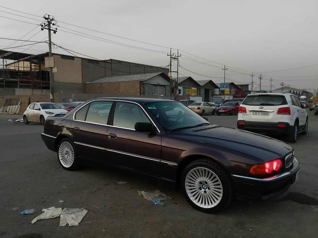 للبيع مراوس BMW V8 1996
*********** رقم صلاح الدين مميز سياره جاهزه
