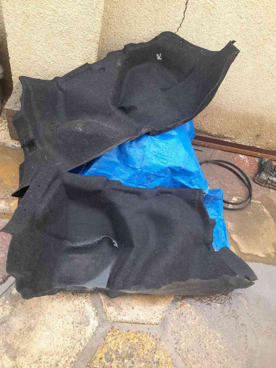 السلام عليكم غراض تفصيخ بي واي دي جي ثري للبيع عنوان البصرة ابو الخصيب  ***********
