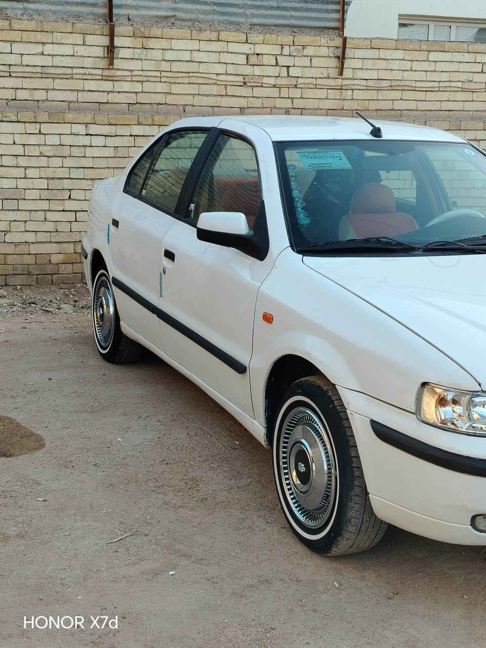 سمند 10 للبيع كفاله من التبديل ولظربه بس بيها باري بلبيبان الصفحه اليمنه مكينه وكير خير من الله تخم تاير جديد سنويه ل29 سياره احله من الصور السعر ٤٠ وبيها مجال  مكانها ديوانيه اتصل وتدلل ***********
