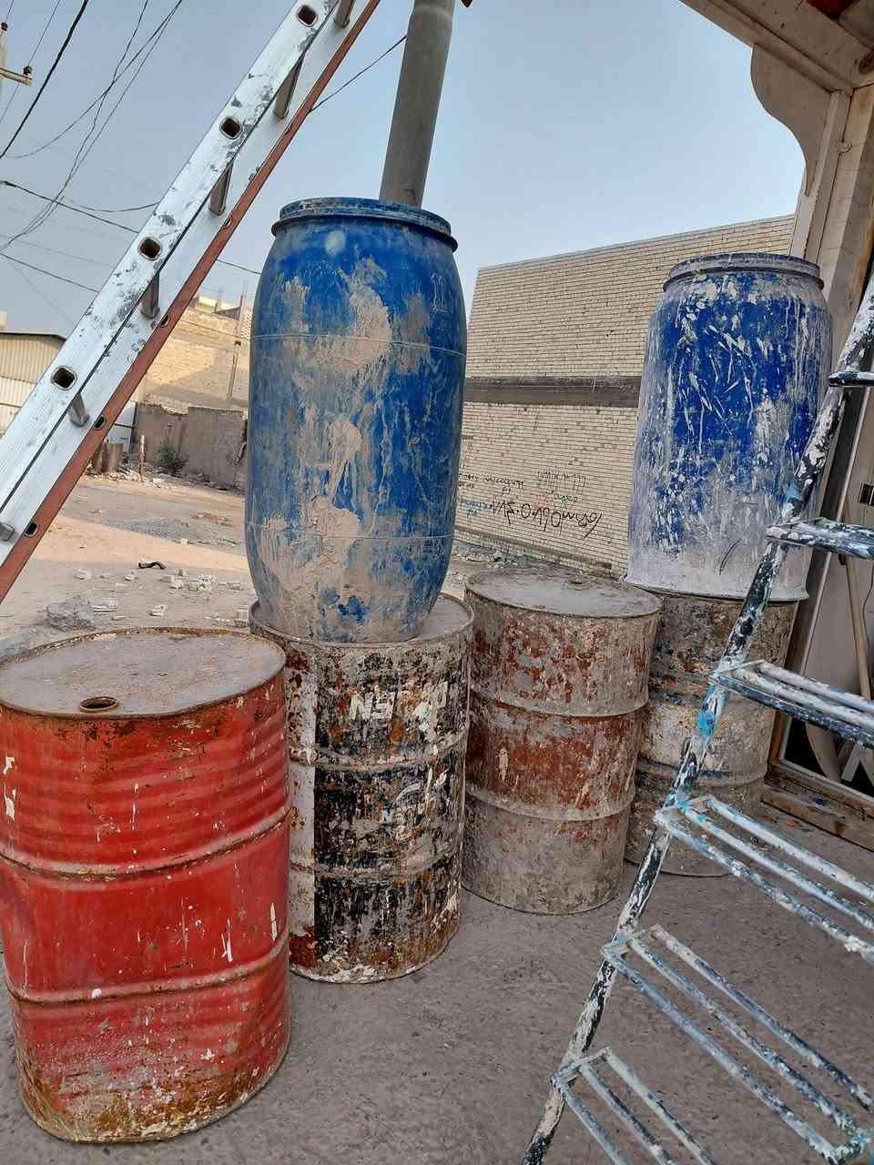 سكلة للبيع
العنوان نجف حي نداء 
ابيع سكلة كاملة كل الي بالمحل مو مفرد 

رقمي ***********
