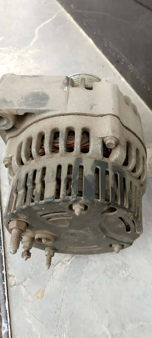 غراض حاصوده نيوهولند للبيع شرط الشغل  سعر مناسب 
مكان واسط العزيزية 
تواصل ***********
