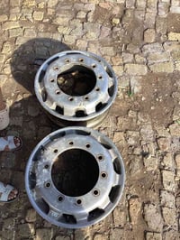 شباب وياله فافون البيع السعر ٣٠٠ وبيهن مجال الشراي هاذ رقمي 0772197994...