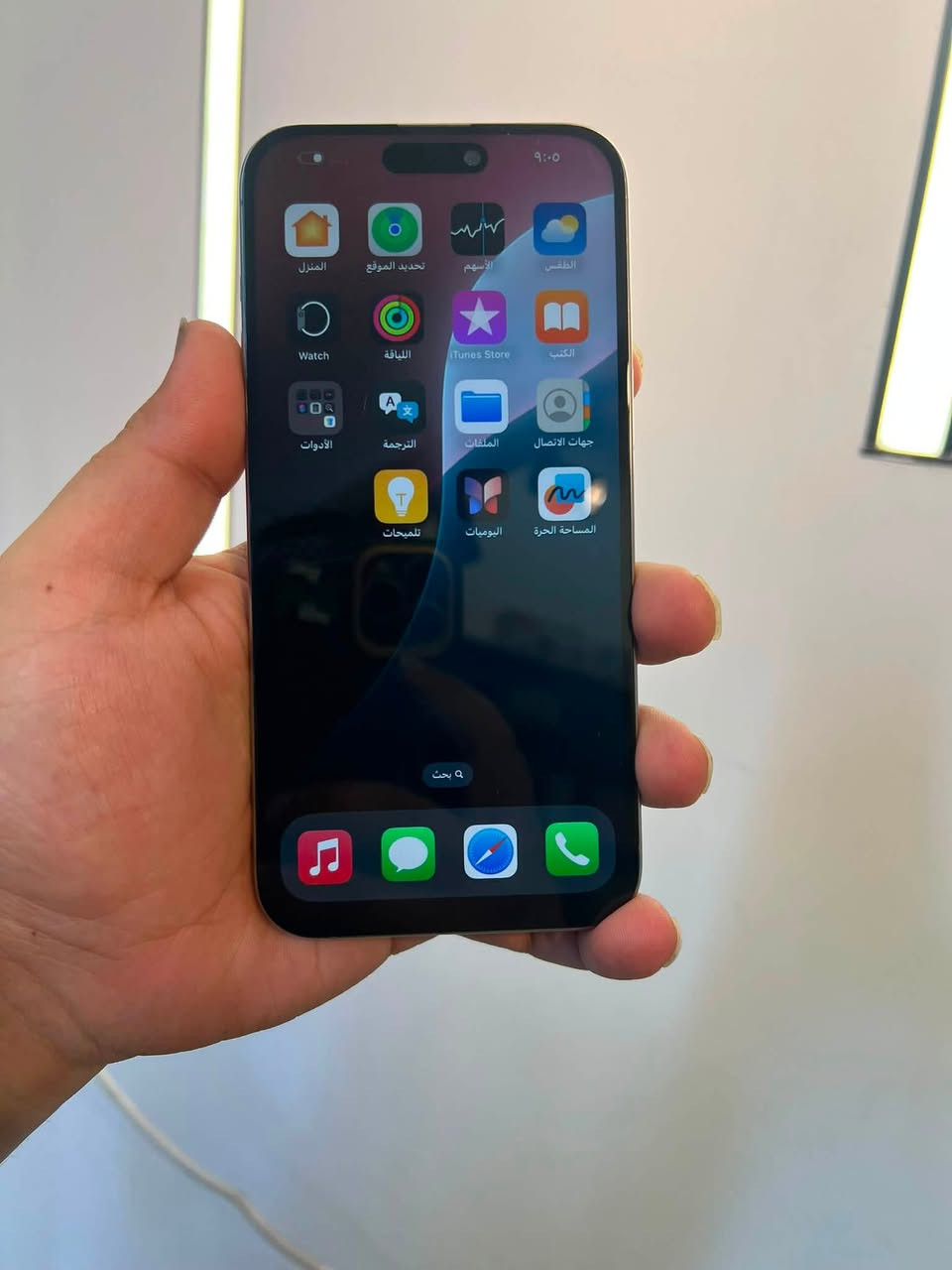 سلام عليكم 15 pro max 

بطاريه 87 🔋

ذاكره 256

لون التيتانيوم 

الجهاز مبدل شاشه نوع افضل شاشه بلسوك من ناحيه الالوان ولدقه 
الجهاز كامل مكمل من كلشي فيس ايدي شغال 
السعر 875 قفل موجود فيس او واتساب او هاتف ***********
