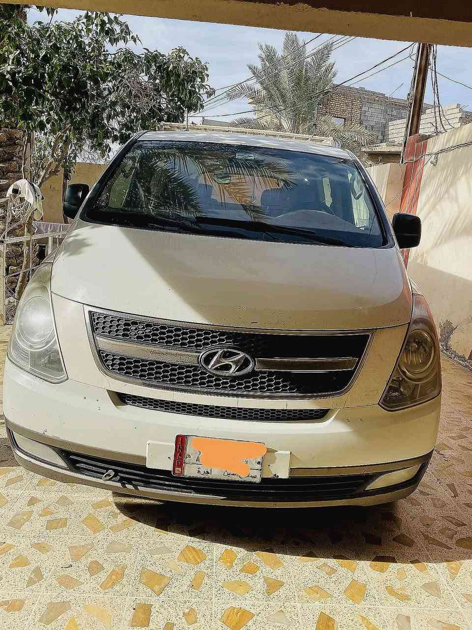 ستاركس للبيع ٢٠١٢ صلاح الدين للاستفسار الاتصال على الرقم ***********
