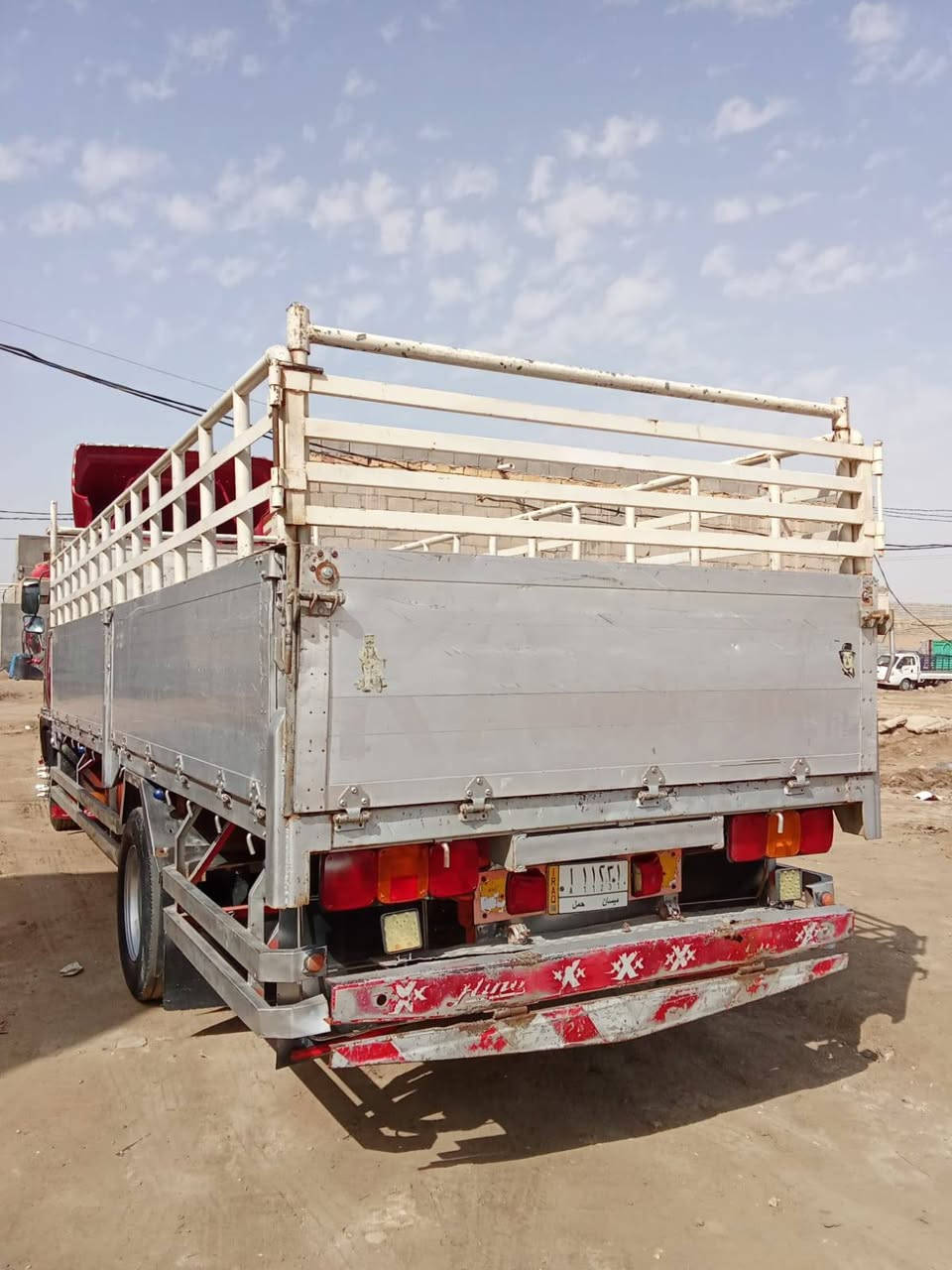 السلام عليكم هينو سته وربع ابلادي مكينه سبعين عادي سياره جاهزه للعمل مداور ثاني يوم موديل واحد وتسعين مكان سماوه اتصال 
***********
