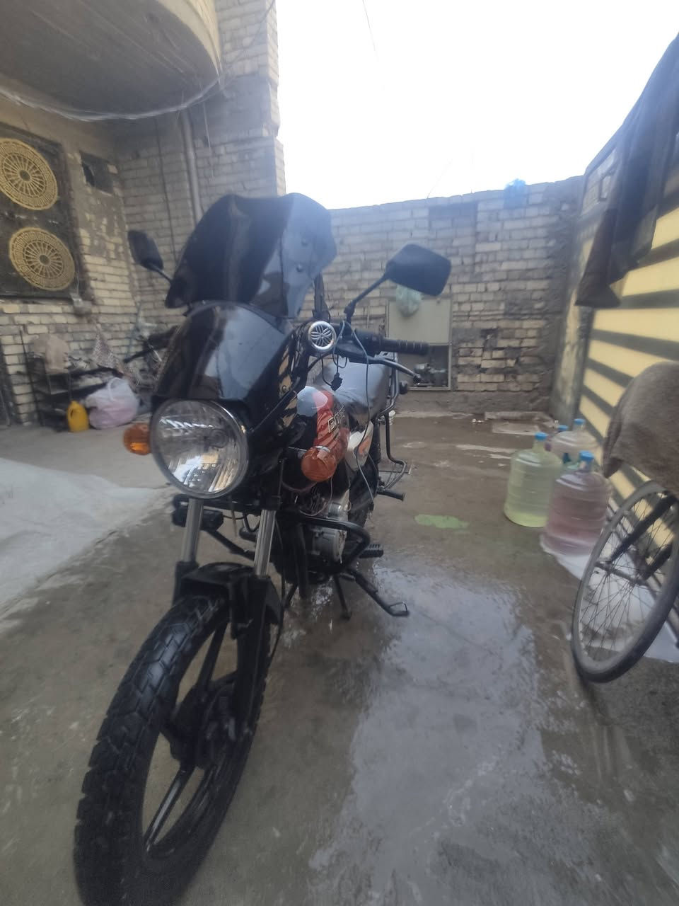 سلام عليكم دراجه بوكسر مودي 17 بس شني نضافه كدام العين عبالك22 دراجه ميكنه حلوه اوراق اصولي بيه كمرك كهرباء كله شغاله سلف هندر شلعه معدله دراجه متروكه صار فتره طويله اليوم غسلته وصورته مع العلم متوكه اشتغلت نكره السعر مليون وبيه مجال بسيط مكاني بغداد الدوره رقمي بي واتس ***********
الي ما يشتري لا يتعبني فدوه اروحلكم

