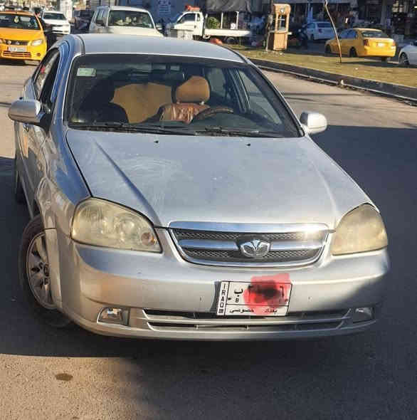 بغداد حي القاهرة
دايو لاسيتي شبيهة الاوبترا لون سلفر رقم بغداد موديل ٢٠٠٨ كير ومحرك ممتاز تدفئة وتبريد بدون ضربه وصبغ نظيفة جدا 
السعر ١١ مليون عراقي وبيه مجال
رقم الهاتف ***********
