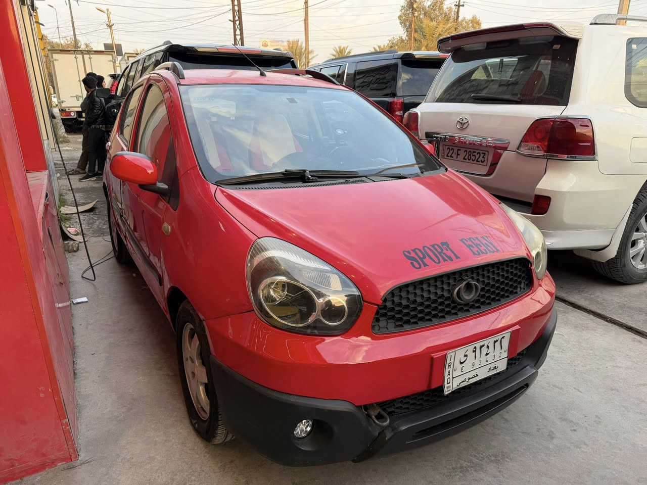 السلام عليكم اخوان باندا كروز موديل 2013 السياره عليها كير ومكينه كورلا ياباني حداديه جديده كير مكينه تبريد جاهزه من كلشي داخل نضيف بيها مكانات صبغ بدون ضربه سعرها 53 الي تخدمه يتصل 
عنواني شارع فلسطين 
***********
