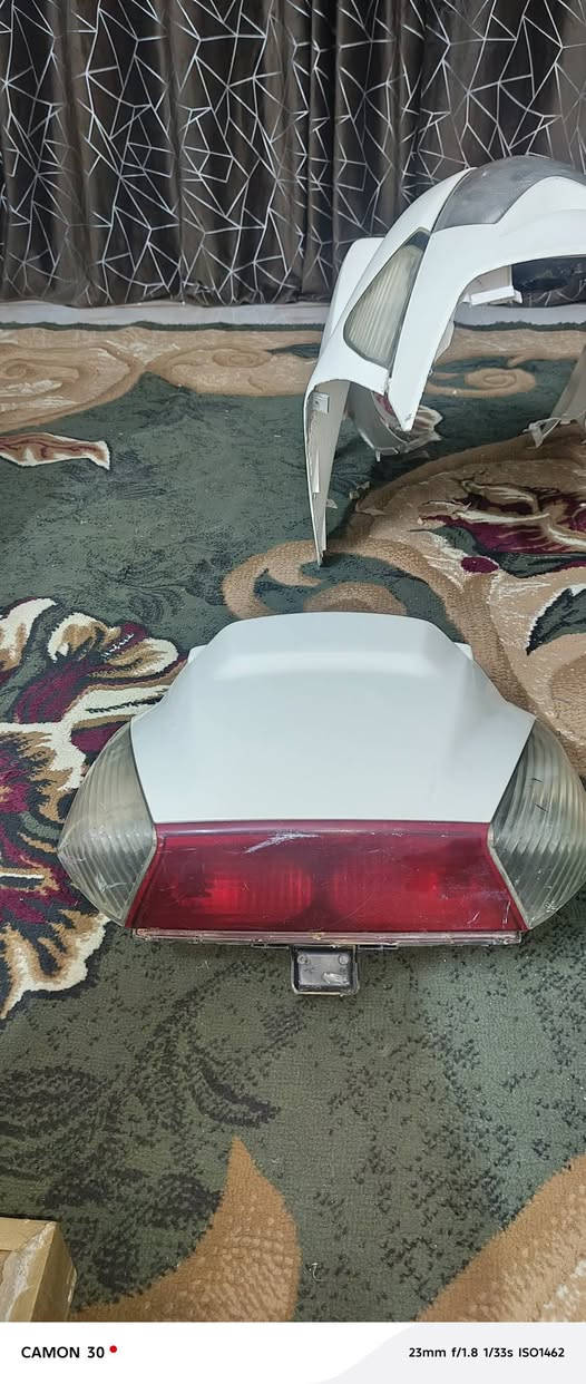 السلام عليكم كفر سلفر ونج كامل من عدة الترايش لجوة نضافة ٧٥بل مية عنوان حي البتول رقم ***********
