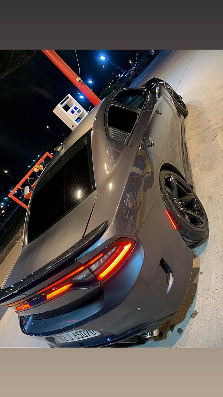 ‏بسم الله الرحمن الرحيم 

للبيع او مراو 🔥🔥🚀

Dodge Charger 2020 Rt V8 Hemi🚀🚀

سييارة ٣ قتح بص كلير بدون ايرباك بدون دواخل  جاملخين امامي و باب 
فوول مواسافات ما حدا فتحة 
فحص هزة جديد مابي اي مسرف سييارة
 تاير ويل جديد بل باكت👍 

‏مكان اربيل
واتساب ￼*********** أربيل, العراق
