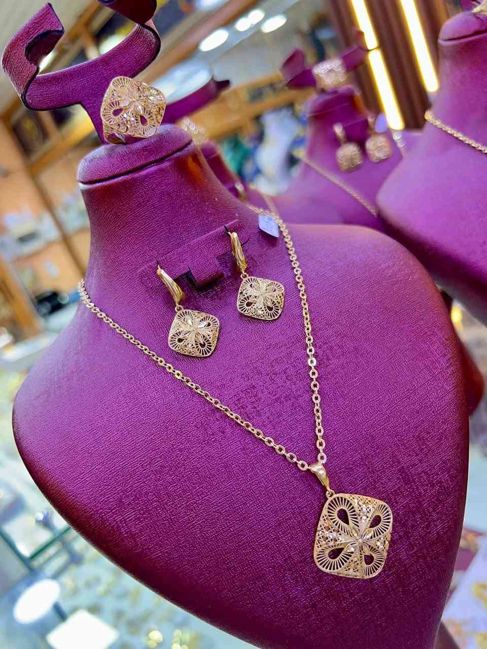 سلام عليكم ع بركاء الله عنده كولشي بلتقسيط المريح 
فلوس ذهب موبايلات


**إذا كنت صاحب هذا الإعلان وتريد حذفه لأي سبب، رجاءا أرسل رسالة إلى الدعم الفني**