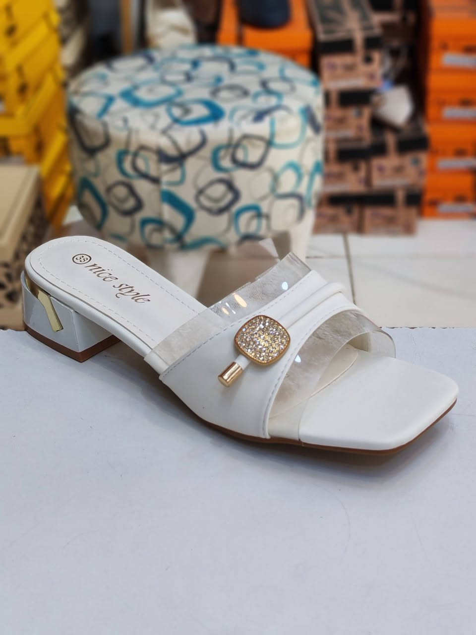 #جديد
سعر القطعة 💥 15000 الف 💥
شحاطة كعب 5سم طبي خفيف الوان المعروضه فقط
#العنوان خانقين مجمع الحاج قاسم خلف مجمع حبيب مول
توصيل جميع المحافظات وداخل خانقين واتس ***********
احذية و حقائب بشار
