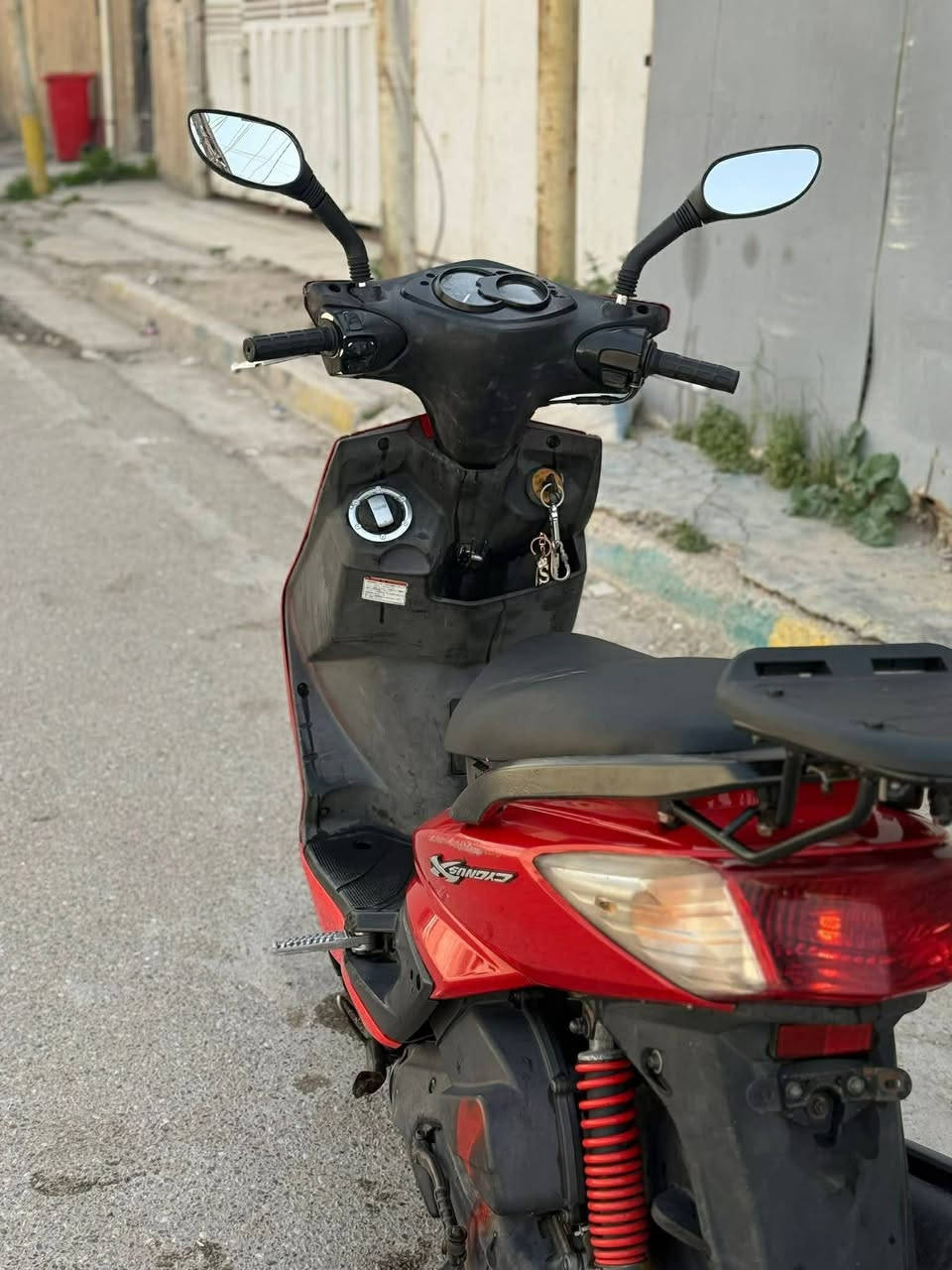 السلام عليكم سكنس فحل نوزل خطين استان حساس قبغ نفخ طلاعات كهربائيات كلهة شغالة مكينة خرسة اوراق بيهة منفيس بيع او مراوس بماطور كير حسب القناعة المكان ديالى الخالص السعر ٨٥٠ وبيه مجال
***********
