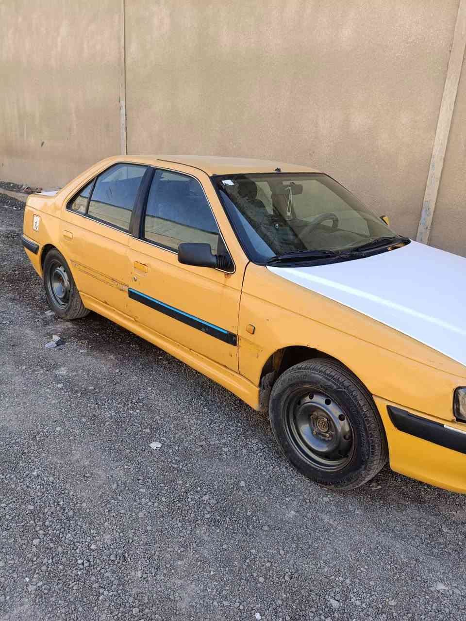 سياره مديل 11سنويه جديده مصفره سياره مكينه وكير شادهن جدد تبريد ثلج كهربايات شغاله سياره رادله تعدل لبدي شي خفيف ‭٠٧٧٤ ٠٧٦ ٨٨٧٣‬
