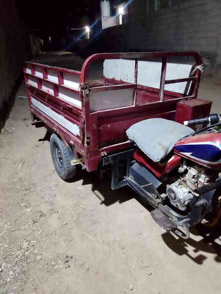 سلام عليكم ستوته موديل 18 للبيع نضيف كهربائيات كلها شغاله أوراق اصوليه السعر 1100وبيها مجال بسيط العنوان واسط صويره ناحية تاج الدين ع اخوان مكلف بلنشر ***********
