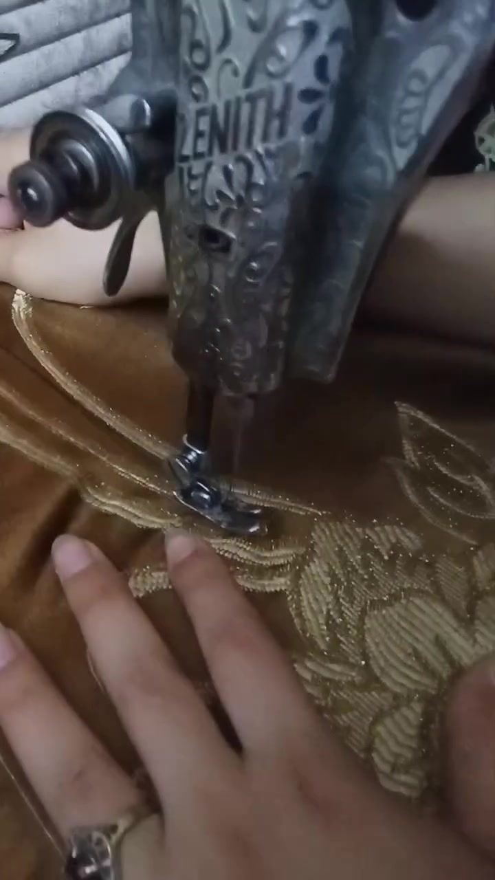 من رخصه الادمن
مكينه خياطه للبيع شغاله ونظيفه. 
العنوان،، بغداد مدينه الصدر داخل حي طارق
شارع المدارس 

سعرها 50 وبيها مجال.


**إذا كنت صاحب هذا الإعلان وتريد حذفه لأي سبب، رجاءا أرسل رسالة إلى الدعم الفني**