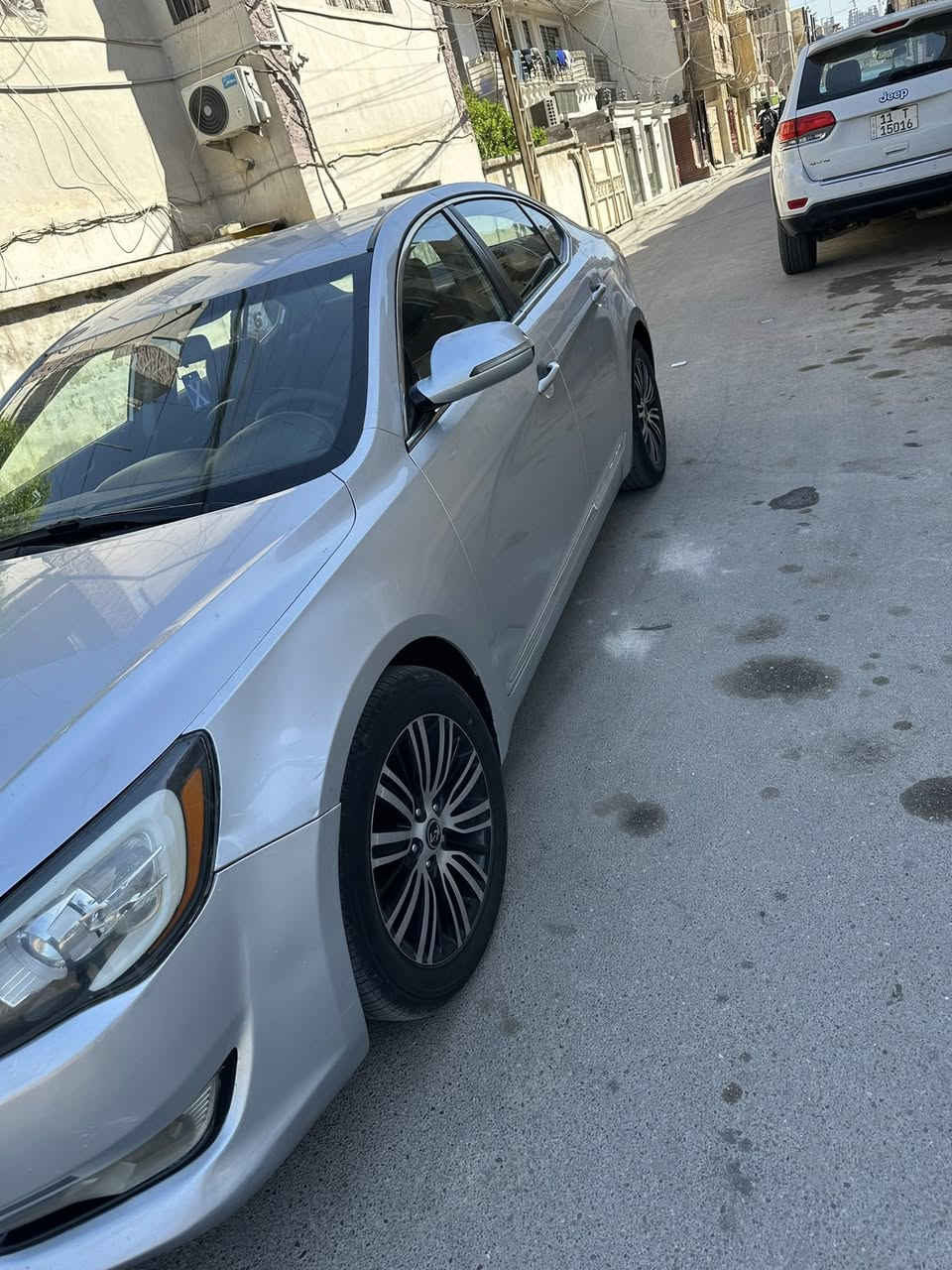 كادنزا موديل 2012
وارد كوري سونرها مرفق بل صور محرك ٦ اسلندر سياره جاهزه اي نقص مابيها بدون دواخل 
السعر 88

***********
